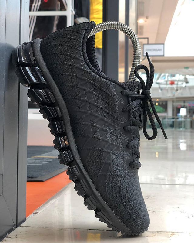 ASICS Gel-Kayano Trainer Evo 